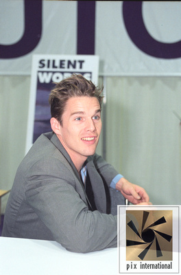 ETHAN HAWKE BOOKSIGNING IN CHICAGO