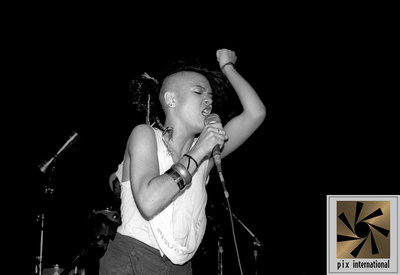 Annabella_Lwin_2-7