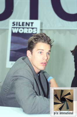 ETHAN HAWKE BOOKSIGNING IN CHICAGO